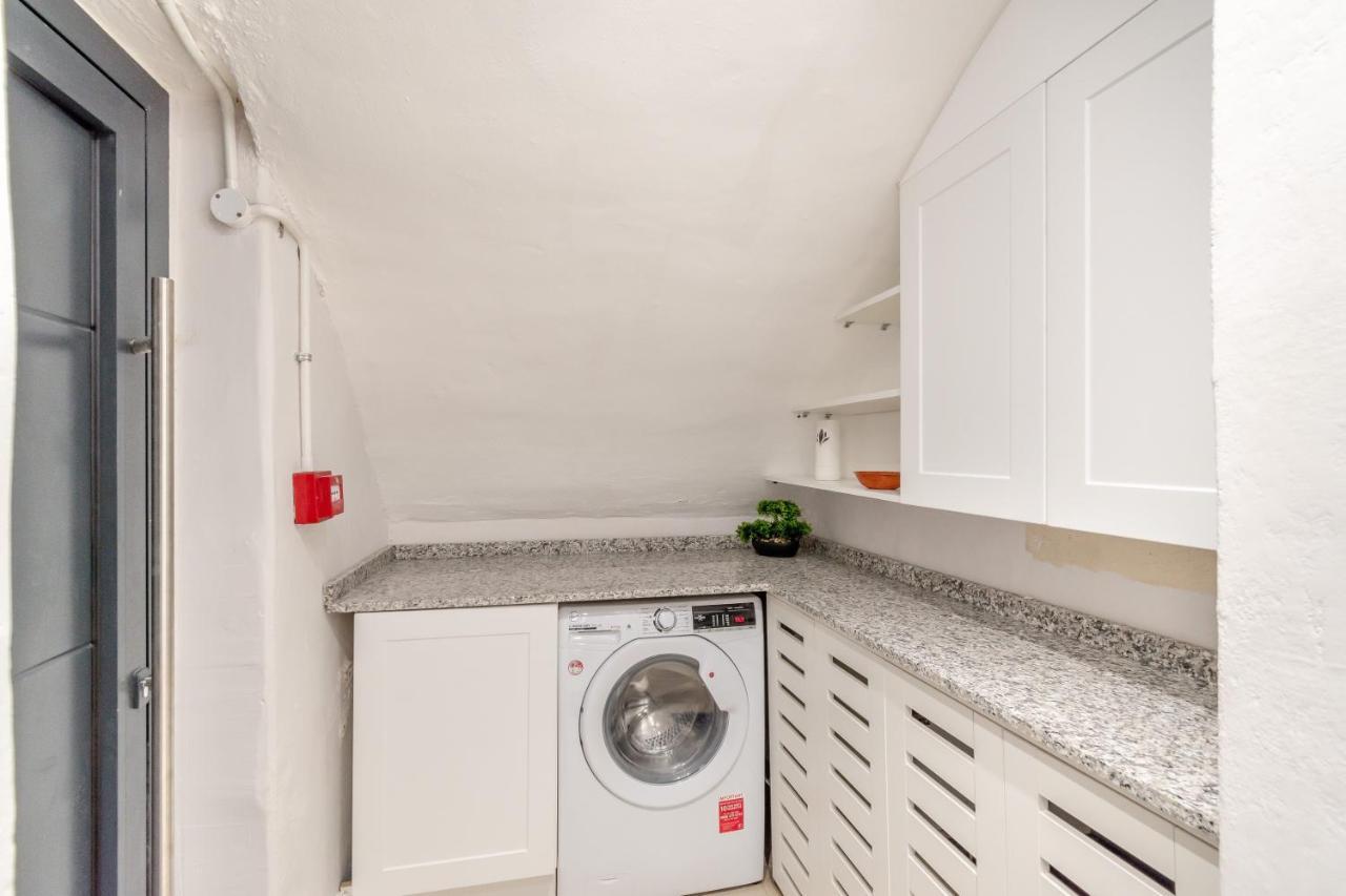 شقة Modern Garden Flat With Private Parking لندن المظهر الخارجي الصورة